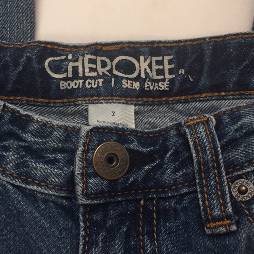 Cherokee Jeans - Picture 2 of 4